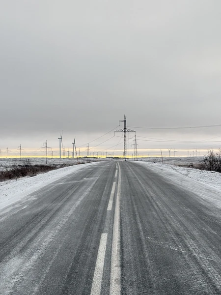 Замечательная экскурсия в Териберку, которая оставила багаж позитивных эмоций и приятных воспоминаний. Экскурсия занимает целый день,