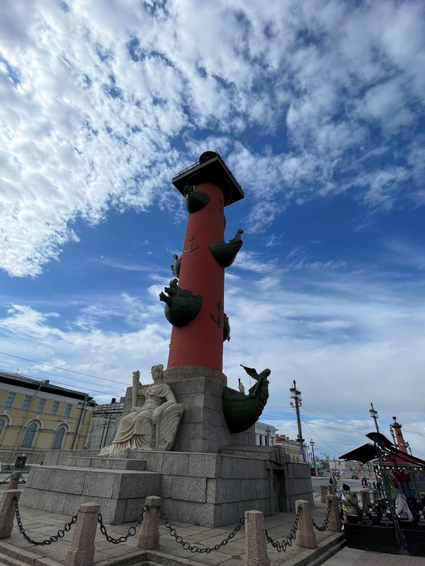 Обзорная по Петербургу: программа максимум в уютной мини-группе