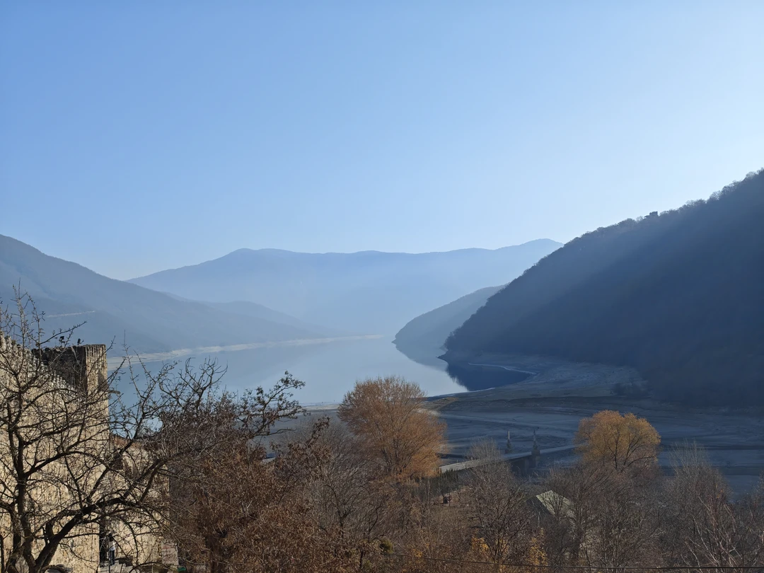 Хочу выразить нашу огромную благодарность Владимиру за замечательную экскурсию из Тбилиси в Казбеги! Мы с мужем