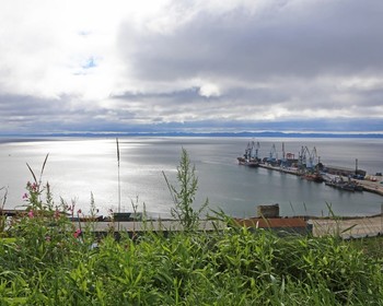 На теплоходе по Охотскому морю
