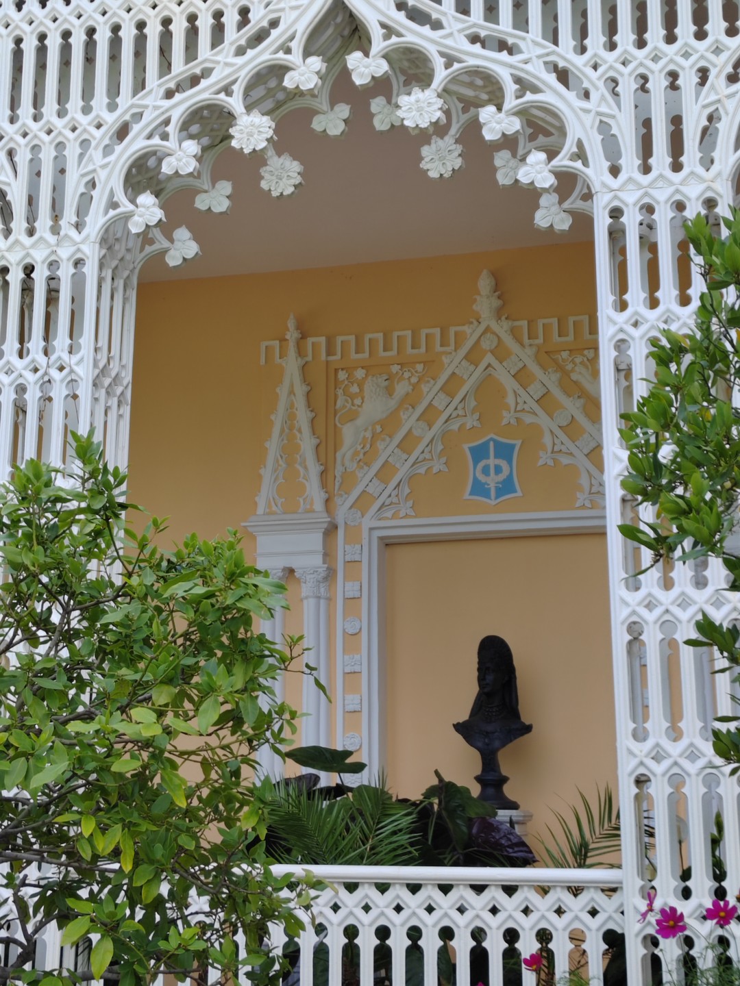 Я хочу поблагодарить нашего гида Ирину, за замечательную экскурсию в Александрию! Я сто раз слышала, что