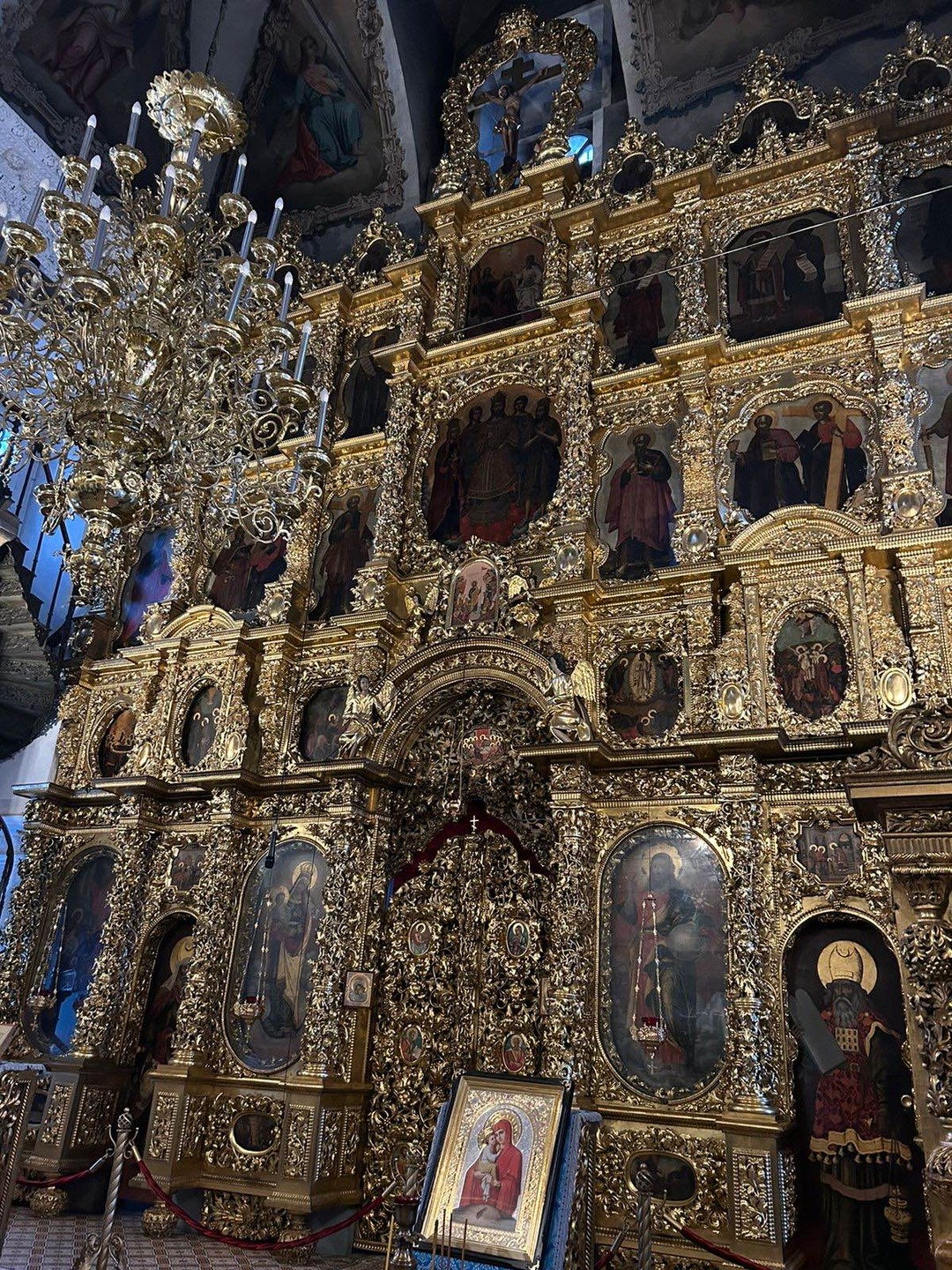 Алина, замечательная, сразу бодрит, несмотря на мороз и снег! Уже были во второй раз на этой