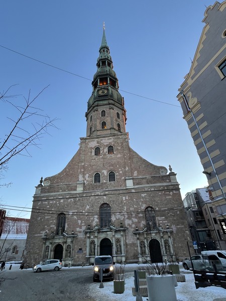 Александра потрясающий экскурсовод, один из лучших экскурсоводов к кому я обращался (экскурсии заказываем постоянно). Экскурсия была