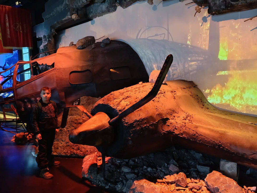 Прекрасная, познавательная экскурсия. Потрясающее место, современное. Рекомендую для посещения с детьми. Много интерактива, фотозон, интересно современным