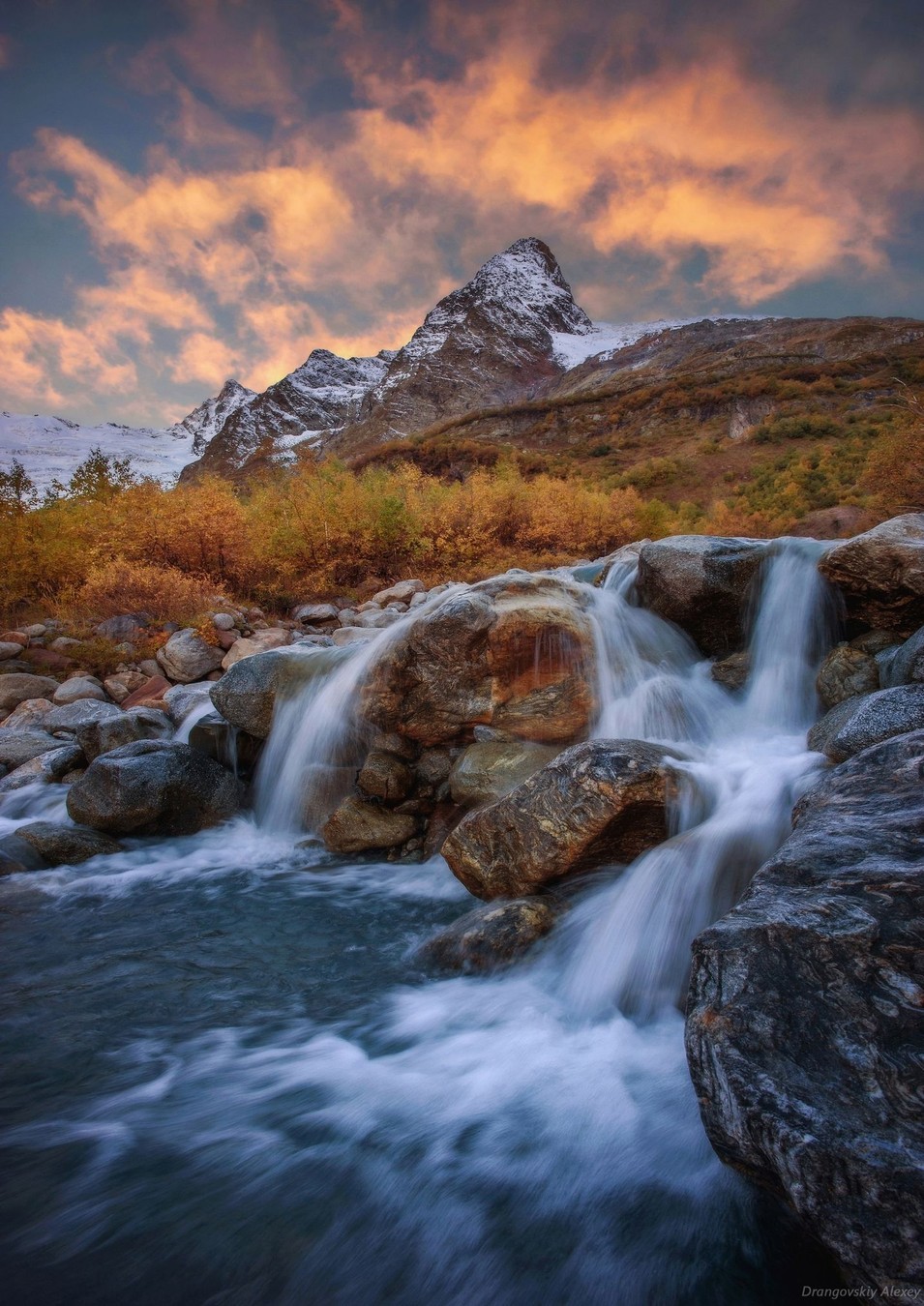 Главное изображение экскурсии - Треккинг к Алибекскому водопаду