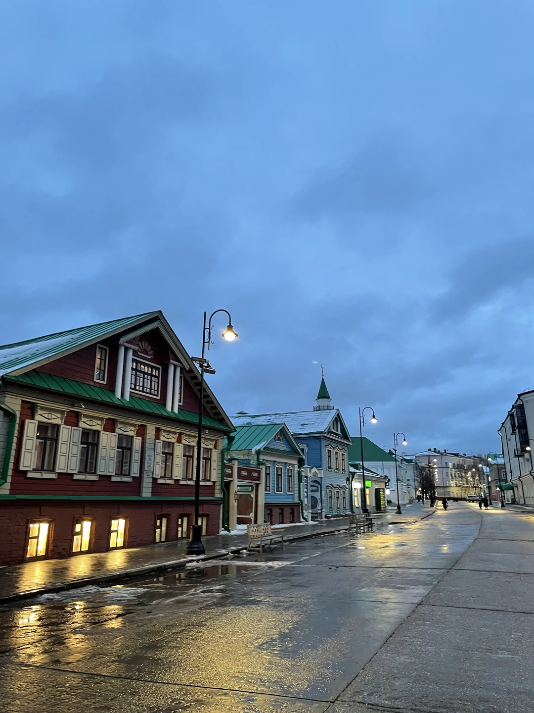 Благодарим Гульфию за великолепную экскурсию. Ответила мгновенно на наш запрос и согласилась провести экскурсию уже через