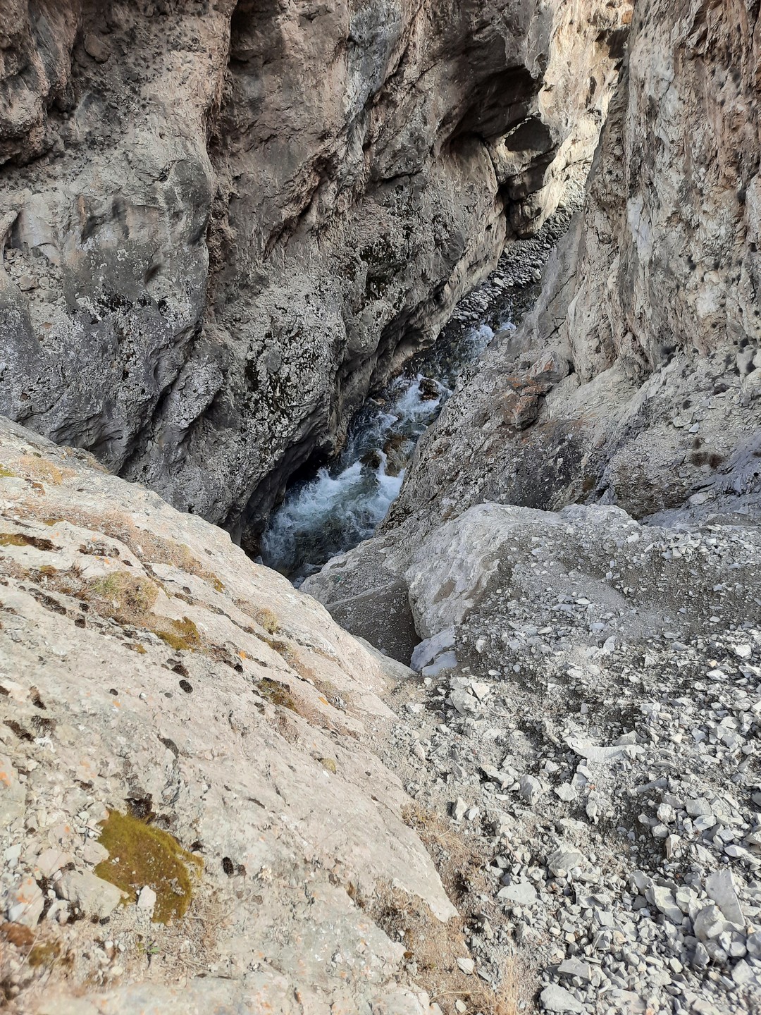 21 марта 2026 года ездили на Эльбрус. Билеты бронировали на сайте турфирмы, все прошло быстро и без проблем