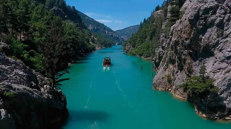 На кораблике по Зелёному каньону - из Антальи (питание включено)