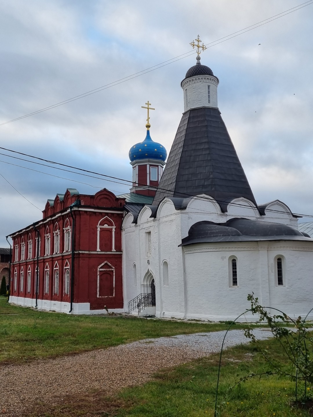 Большое спасибо гиду Юлии за прекрасную экскурсию по Коломенскому кремлю. Было очень интересно, познавательно и душевно!