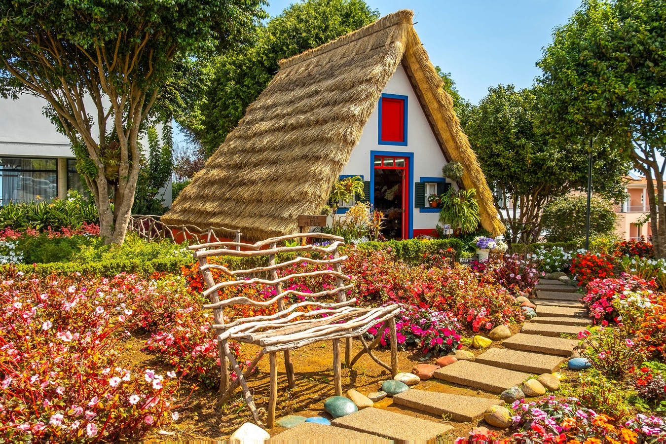 Тур 3 в 1 с комфортом и треккингом: Испания, Португалия и Мадейра, архитектура, океан и вулканы (3/7)