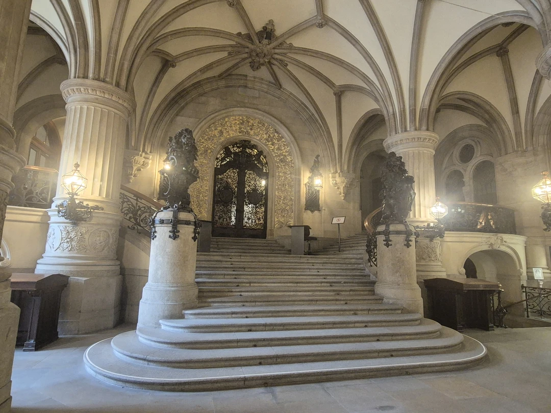 Экскурсию провела Настя