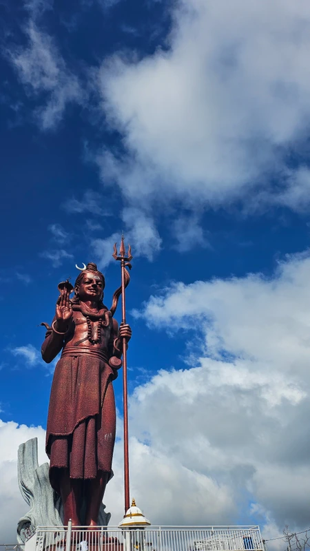 Путешествие на юг, где родился Маврикий (из Порт-Луи)