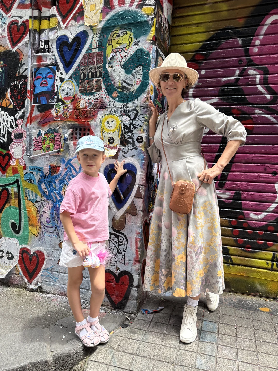 Ольга-прекрасный гид, которая смогла адаптировать экскурсию для нашей семьи с двумя маленькими детьми, где и взрослые