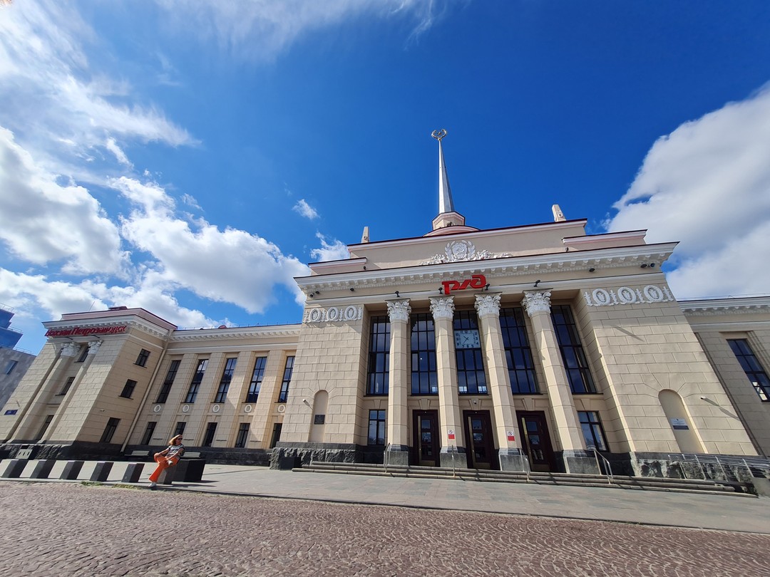 Большое спасибо Ольге за великолепную экскурсию! Мы узнали много интересного и получили массу впечатлений. Петрозаводск поразил
