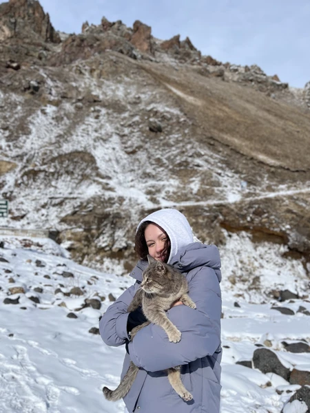 Только приятные впечатления! Благодарим Умара за прекрасную поездку. Накормил, чаем напоил, шапку дал, фото сделал! Что может быть лучше?)