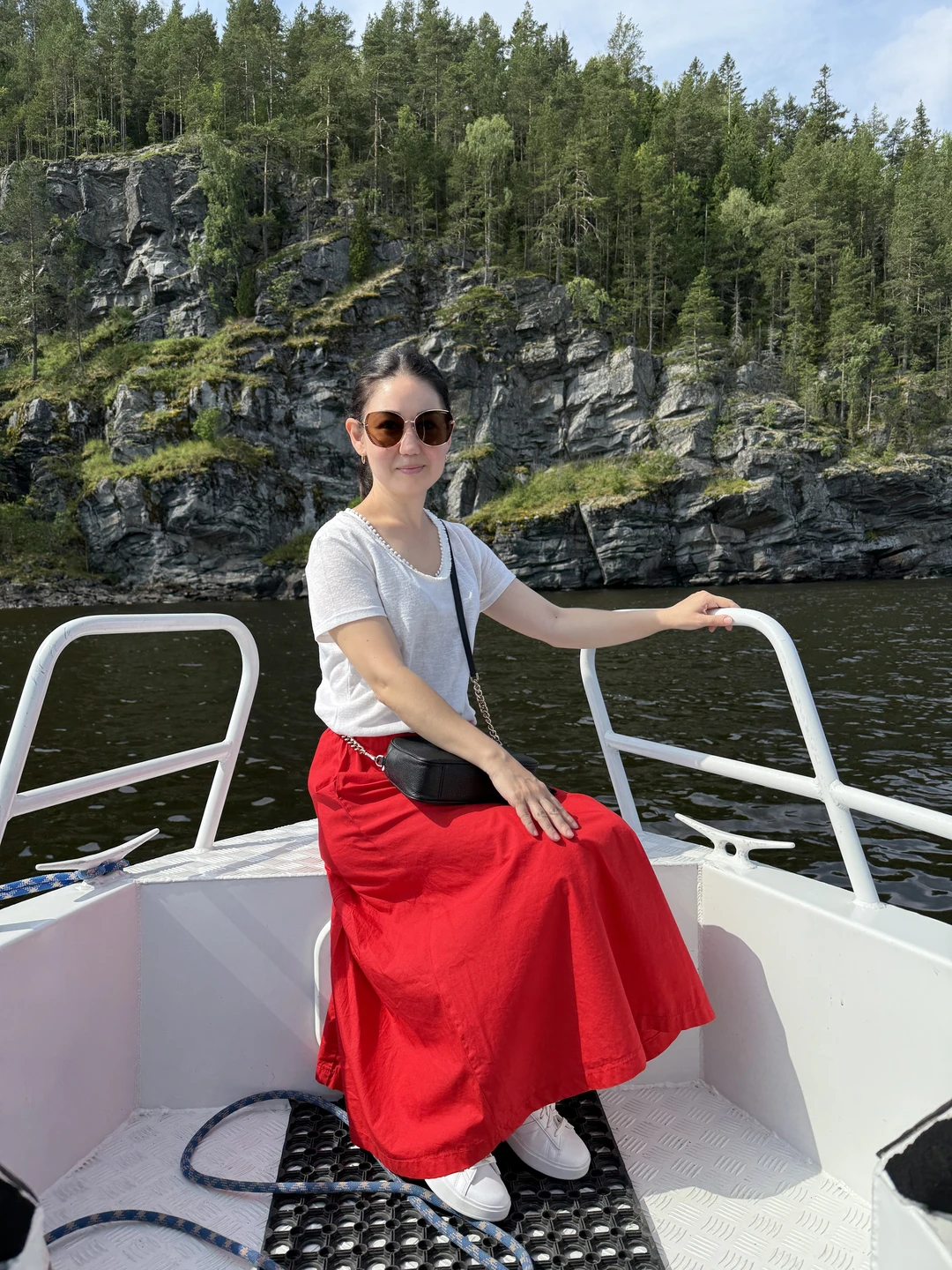 Хоть и с опозданием, но хочу, чтобы люди знали, что экскурсией мы с мужем остались довольны!