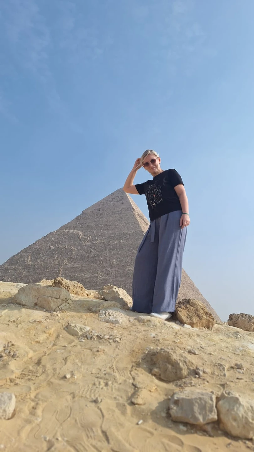 Гидом на нашей экскурсии был Мохамед (похож на футбольного тренера Рашида Рахимова). В первый день посетили