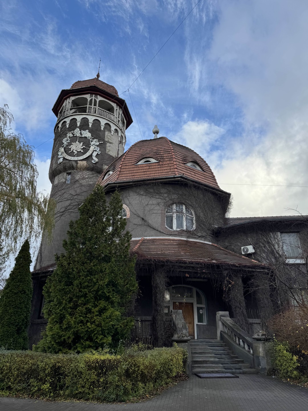 Анастасия, прекрасный экскурсовод! Влюбила нас в Светлогорск с самой первой достопримечательности! А дальше все было, как