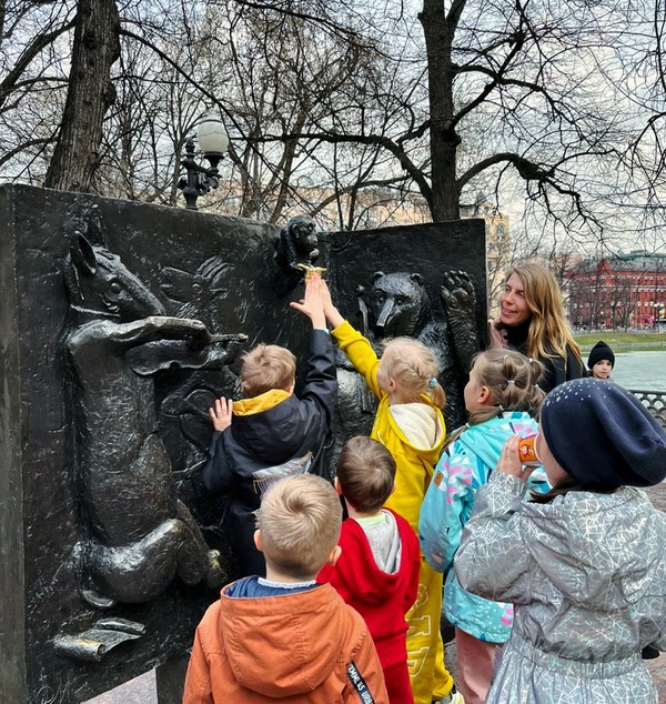 Басни Крылова на Патриарших