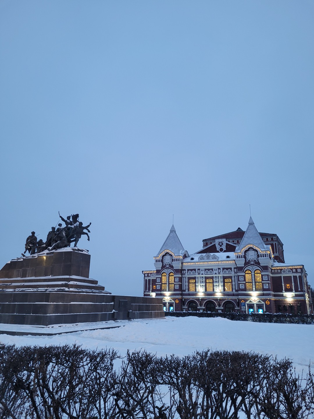 Прекрасно организованная интересная экскурсия. Галина связалась предварительно по телефону и прислала информацию о встрече. Была внимательна