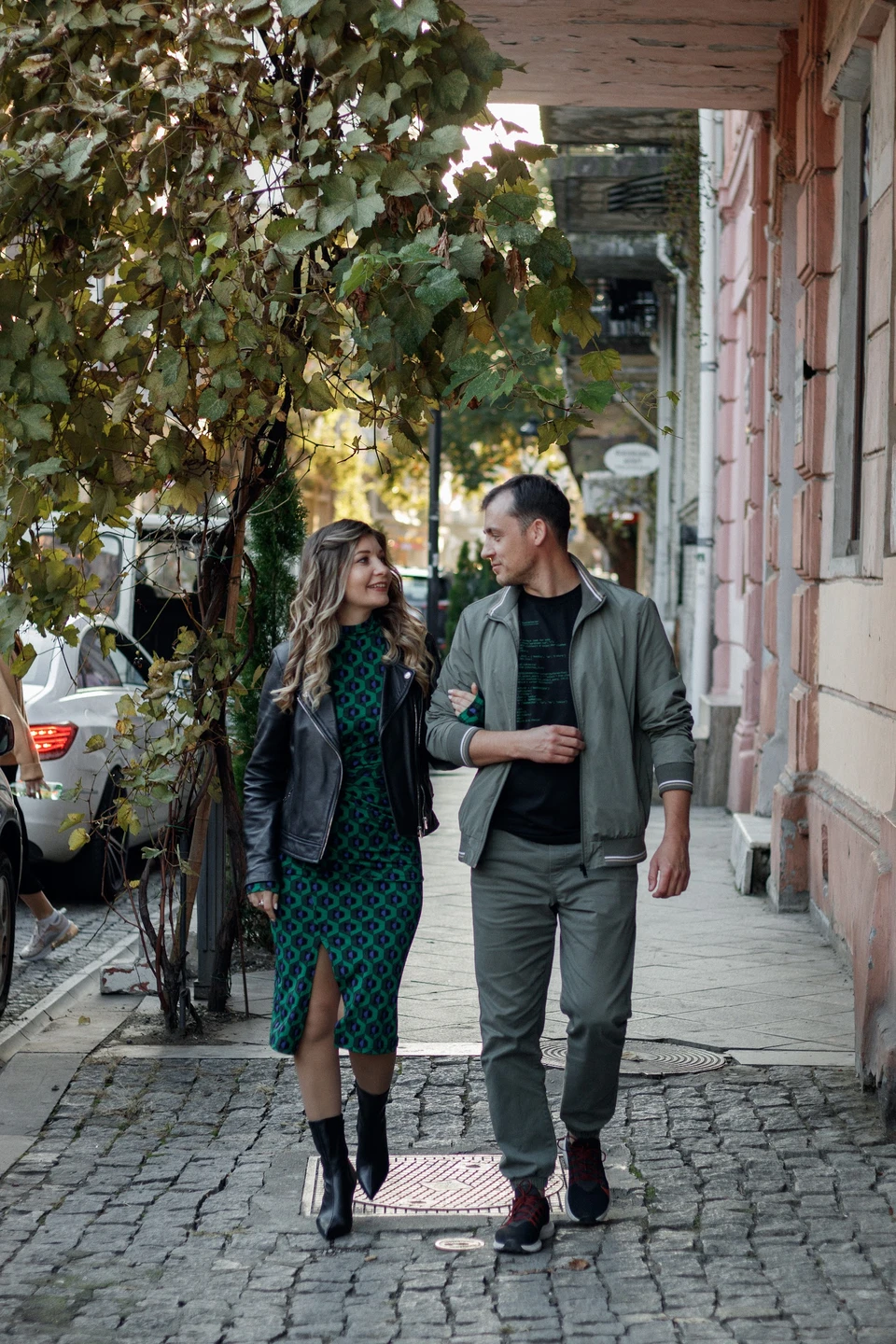 Хочу выразить свою благодарность Виктории за замечательную фотопрогулку по Батуми и прекрасные снимки! Спасибо!