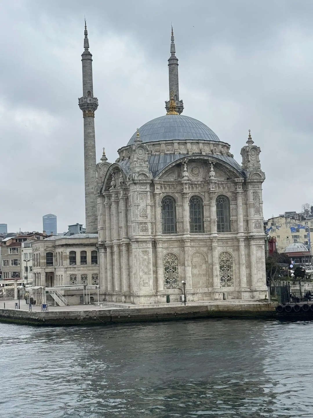 Несмотря на пасмурную погоду, экскурсия прошла замечательно. Спасибо огромное Дарье за помощь во всем, начиная с