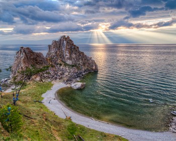 Джипинг по Тажеранским степям, долина Каменных духов, закат в Хужире