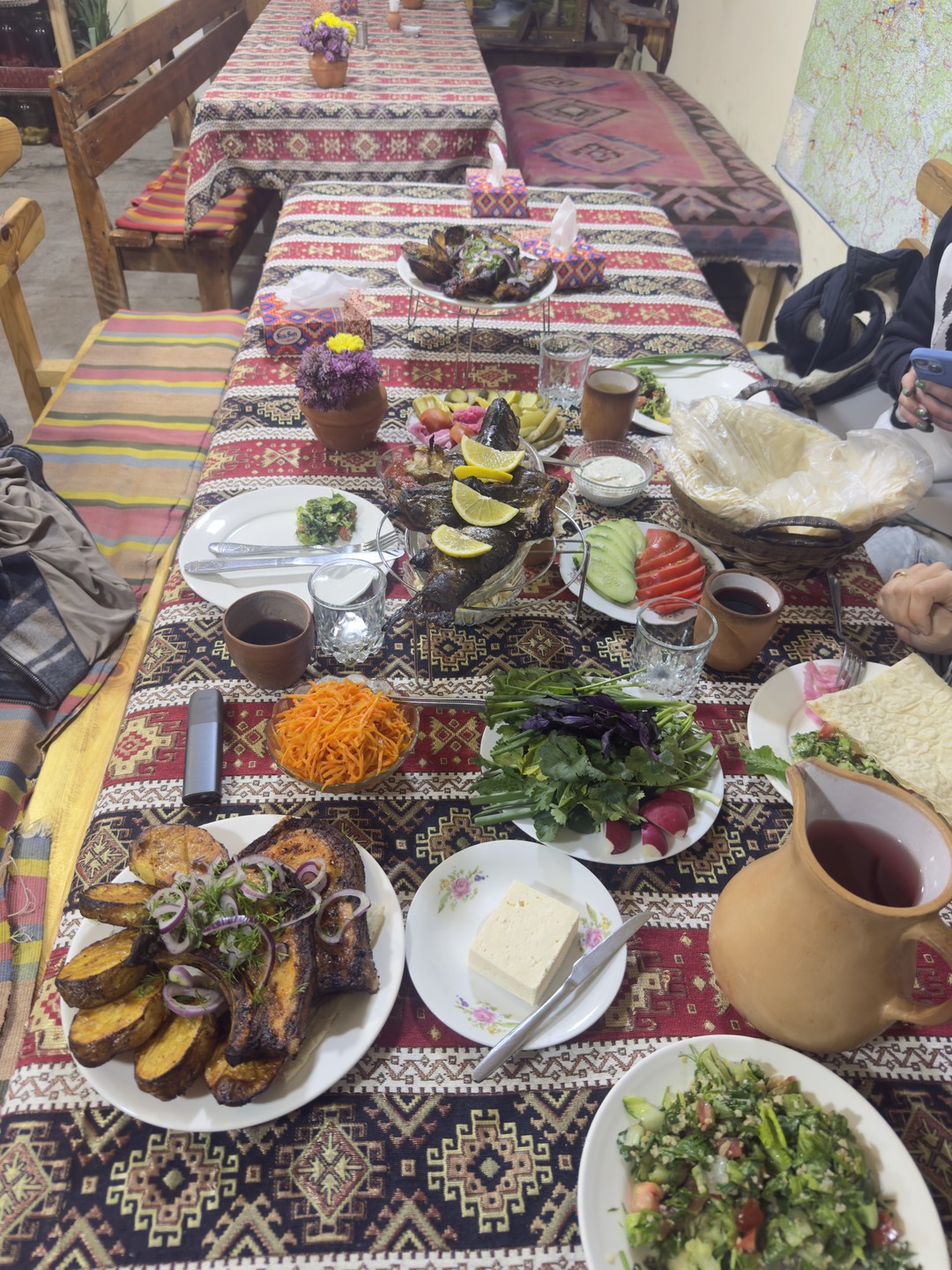 Лучший гид в Ереване, отличные экскурсии, нетривиальные места. Брали несколько экскурсий-все обалденные!