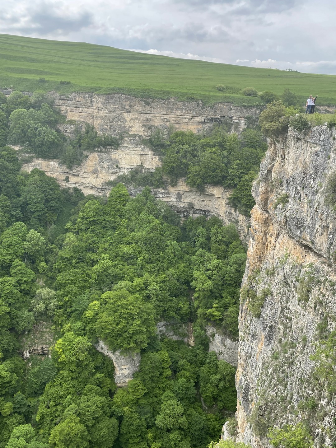 Двуглавый Эльбрус: рандеву с самой высокой горой Европы (Sakhno)