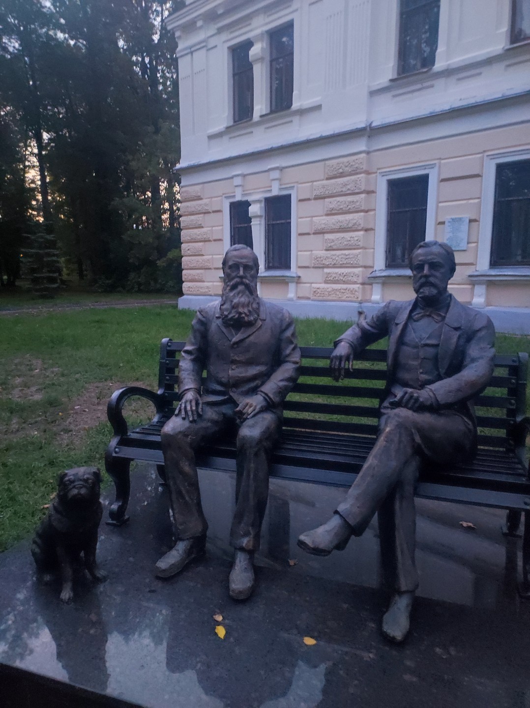 Прекрасная и познавательная экскурсия. Космосом болею лет 20, но первый раз вживую увидела звезды в телескоп. Сбылась давняя мечта!