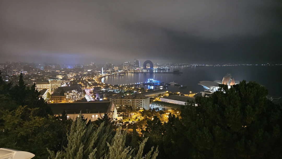 С гидом очень повезло. 4 дня прошли в экскурсиях (кажется, это лучший показатель, как оценка)