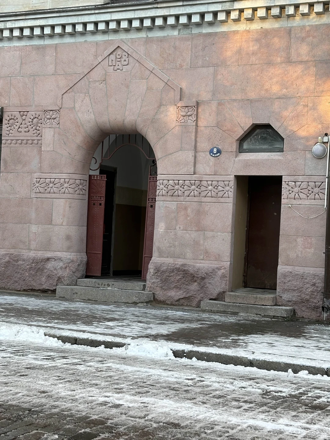 С первых минут знакомства с гидом, Александром, заинтересовал и расположил к себе, была интересная и доступная