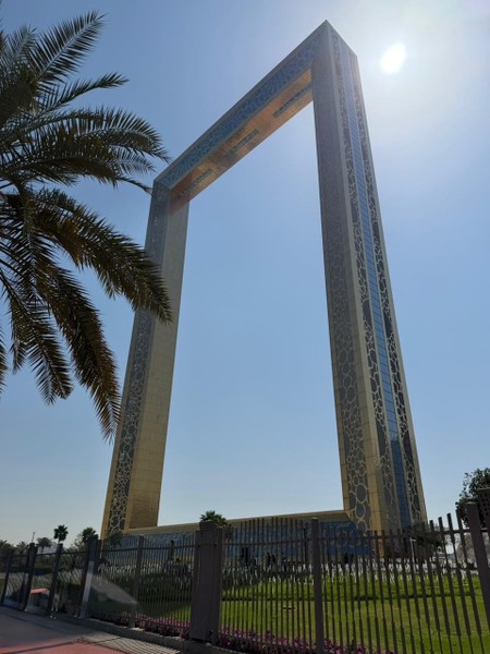 Посетили данный тур 23 февраля, во время движения водитель постоянно «сидел» в телефоне, пришлось сделать ему