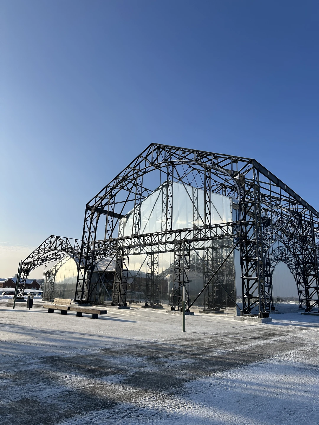 Заказали экскурсию за несколько часов, очень повезло, что было свободное время. Все понравилось, Владислав очень интересно