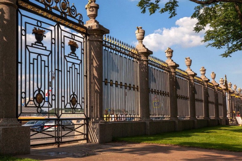 Первый парк Петербурга: тайны Летнего сада