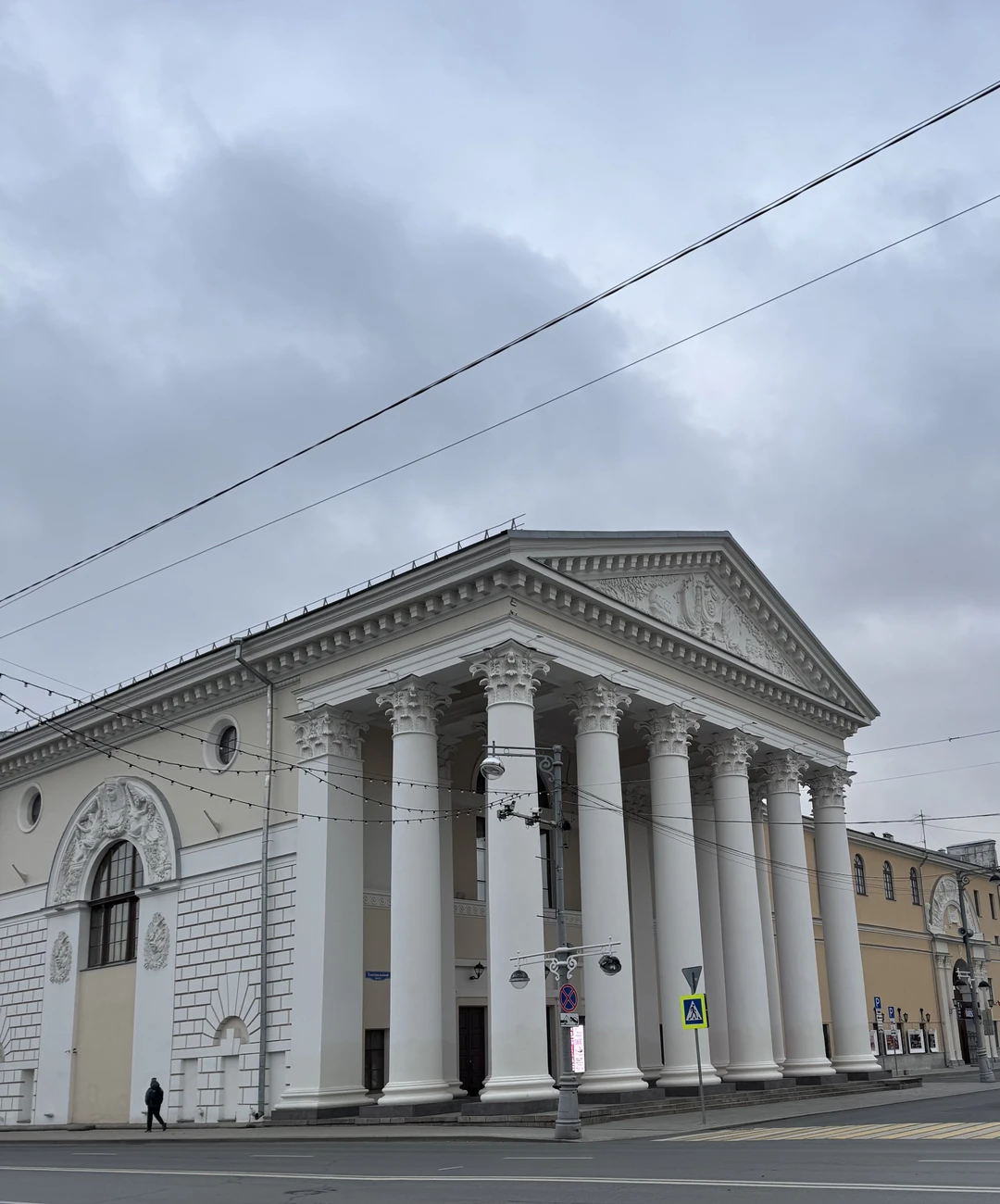 Находясь впервые в Твери, сердечно благодарим ВИКТОРИЮ за необыкновенную возможность получить исчерпывающие знания об истории города