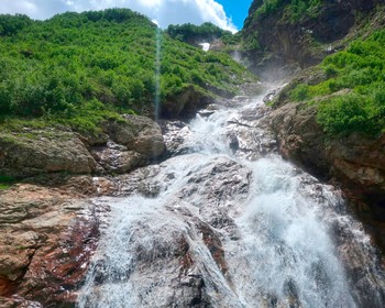 Пикник с травяным чаем у Жемчужного водопада