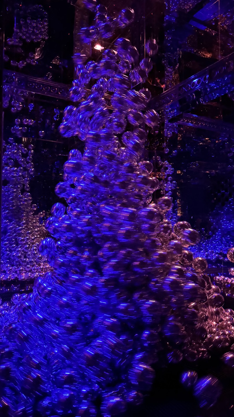 Мы ездили с Беком, очень приятно молодой человек, интересно рассказывал. Также рассказал про музеи, которые мы