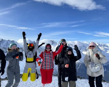 Фото отзыва 3: авторский тур "На&nbsp;новогодние выходные&nbsp;— в&nbsp;Домбай: индивидуальный джип-тур и урок катания на лыжах или сноуборде"