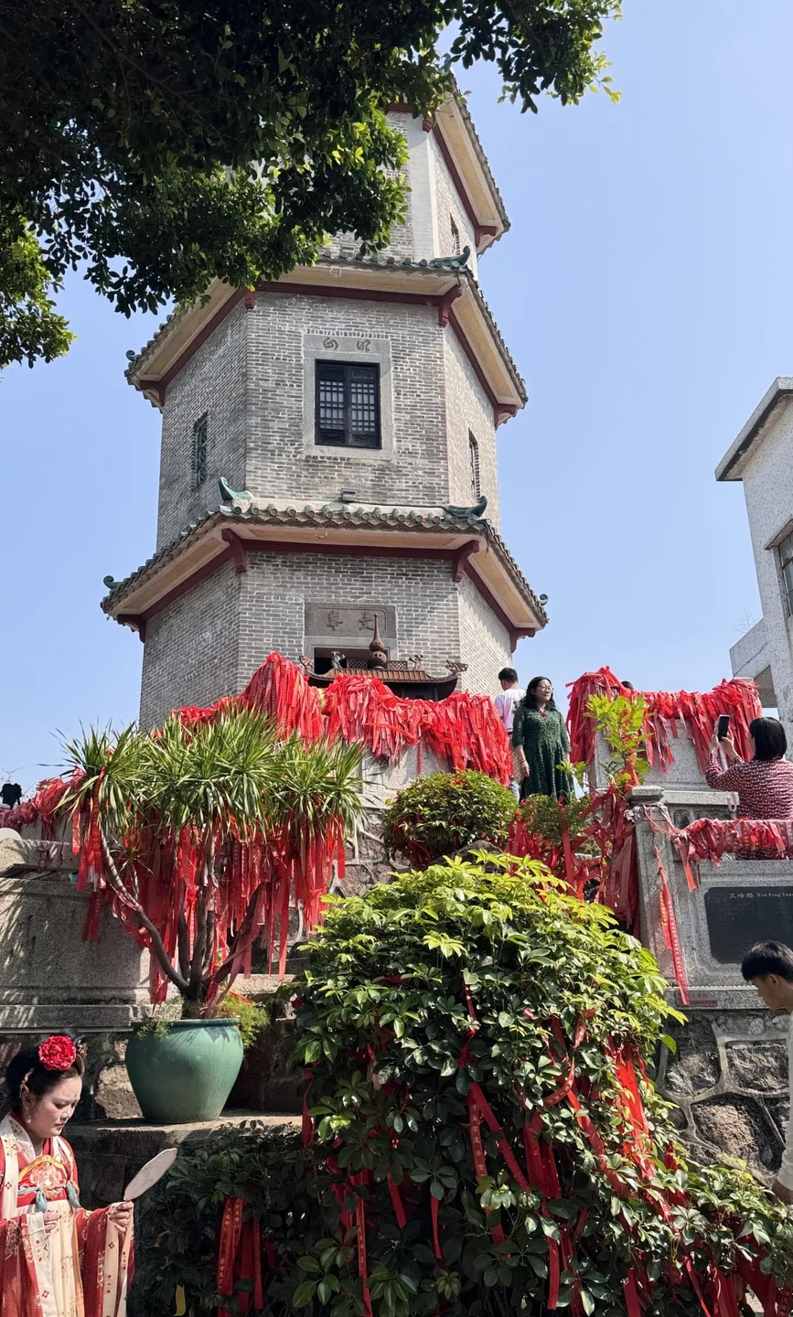 У нас был прекрасный день в Шаване. Нам очень понравилось знакомиться с местной культурой, традиционной архитектурой