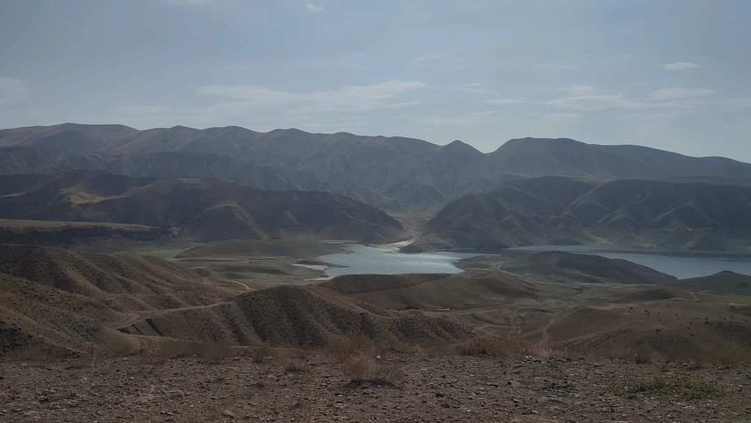 У нас был водитель Вардан и экскурсовод Вардуи. Очень понравилась экскурсия благодаря экскурсоводу. Материал был послан
