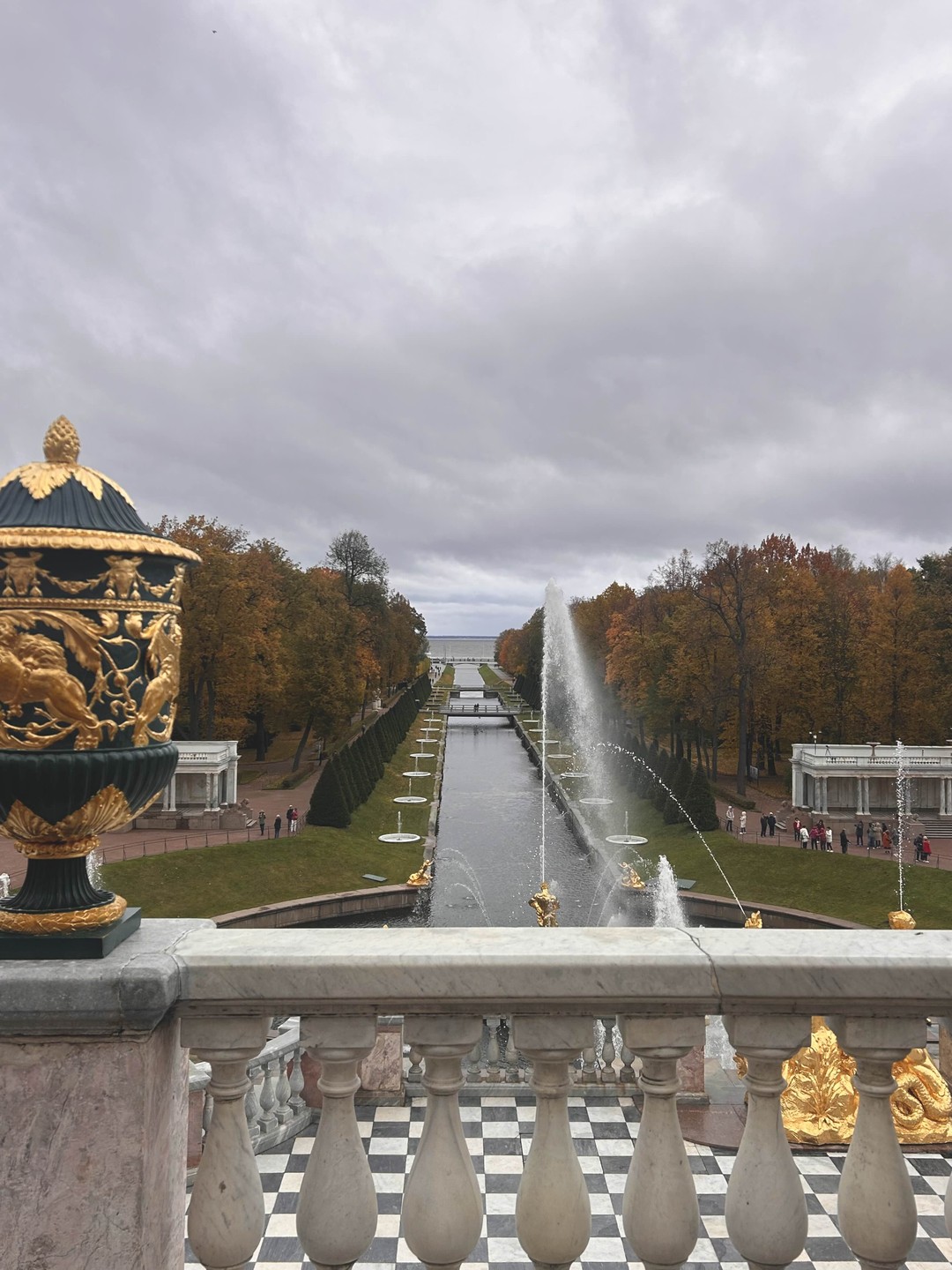 Автобусная экскурсия из Петербурга «Кронштадт - Петергоф» (Алина)