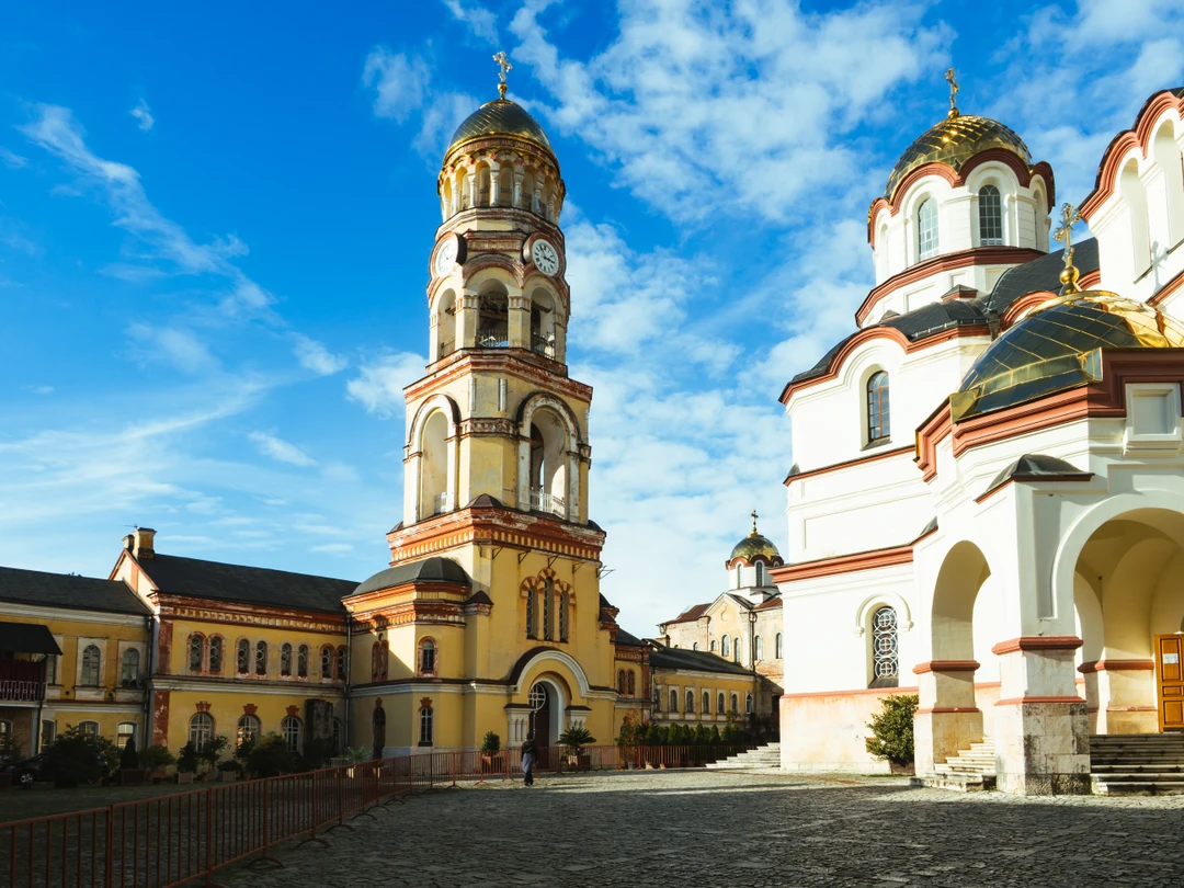 Отличная экскурсия. Посетили много красивых мест. Везде было время на прогулку, и самостоятельное исследование места. Приятный