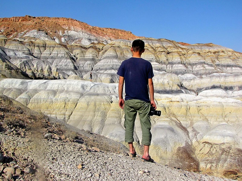 Дыхание весны в Киргизии: треккинги в ущельях, цветущие луга, ледники и озёра (всё включено)