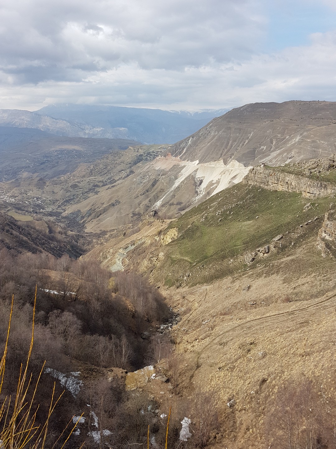 Получили большой заряд положительных эмоций и впечатлений. Отдельное спасибо гиду Магомеду за внимание к нашим пожеланиям