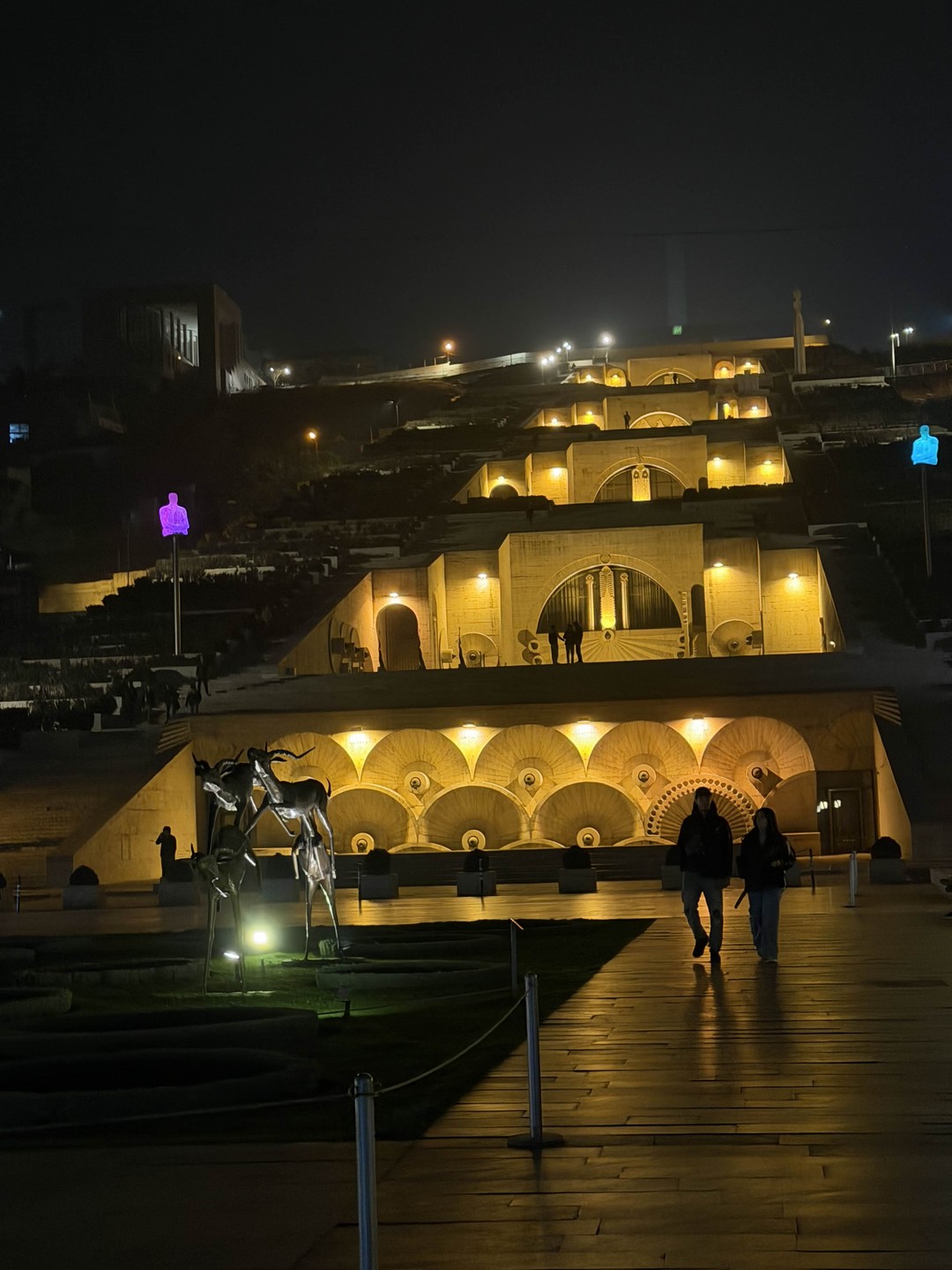 Мы впервые приехали в Ереван и Армению, и экскурсия с Эдмоном стала лучшим началом нашего знакомства