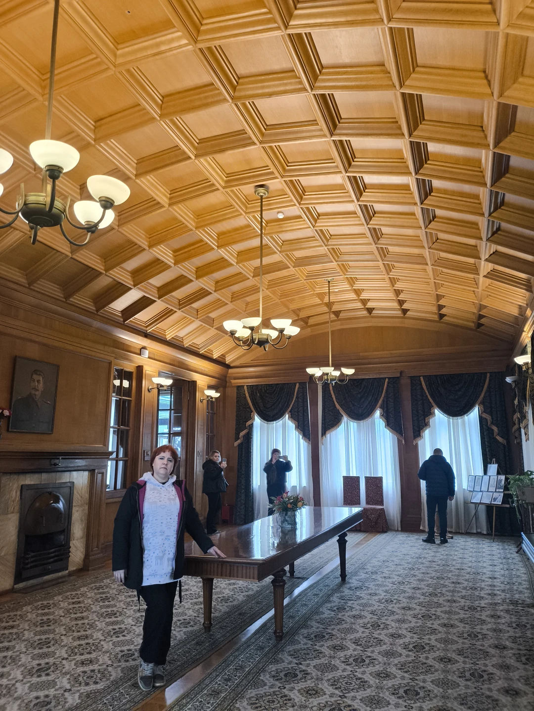 Отлично провели день. Экскурсия была супер. В программе было больше, чем расписано в программе. Экскурсовод и водитель большие молодцы