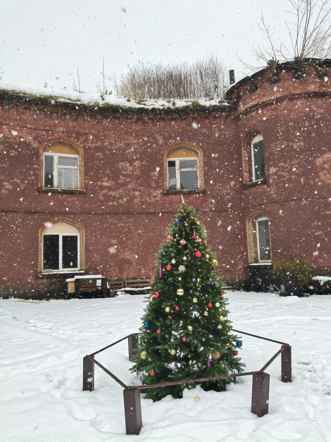 Были с ребенкои на новогодних каникулах. У нам ребенок очень активный, куча вопросов. Не каждый гид