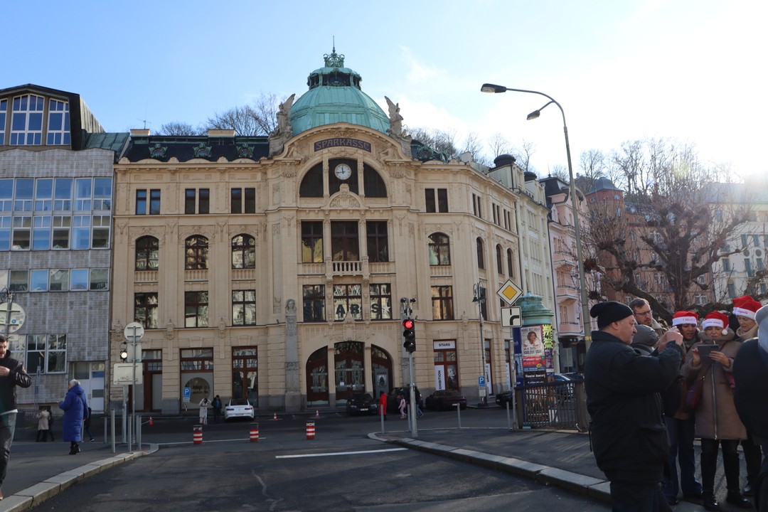 Прекрасное место и отличный экскурсовод. Есть что послушать и что увидеть, а также чем заняться в