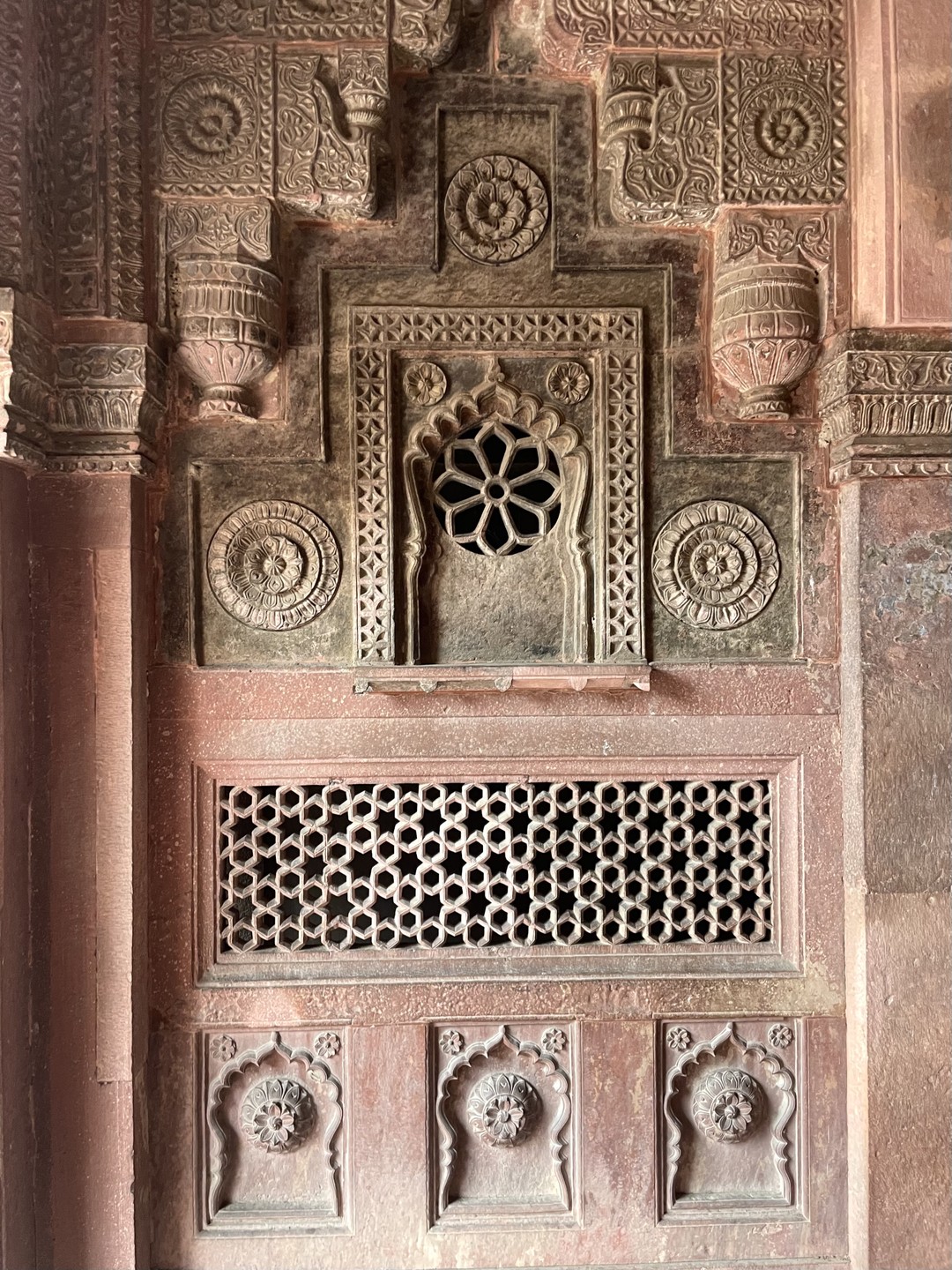 Большое спасибо Сачину и его команде за незабываемую, превосходно организованную поездку. Мы - не самые мобильные